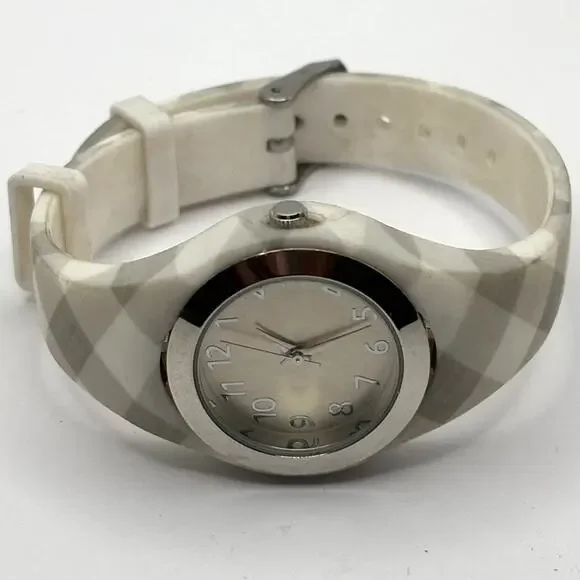 Silver Pattern Watch - Picture 3 of 4